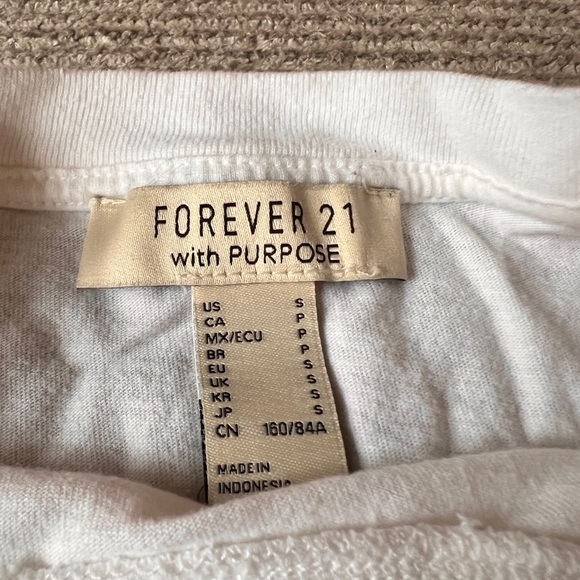 White Forever 21 Too with Red (Glitch) Eye - Picture 3 of 3